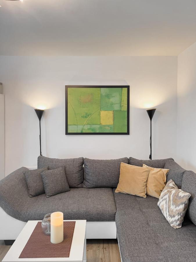 Schoene Helle & Gemuetliche Wohnung In Altstadtnaehe 埃尔福特 外观 照片