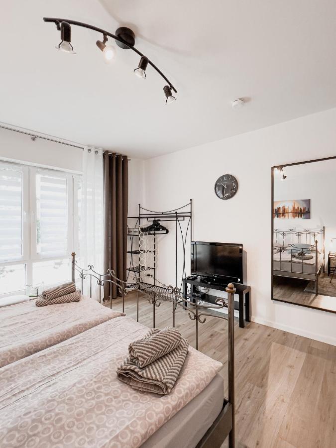 Schoene Helle & Gemuetliche Wohnung In Altstadtnaehe 埃尔福特 外观 照片