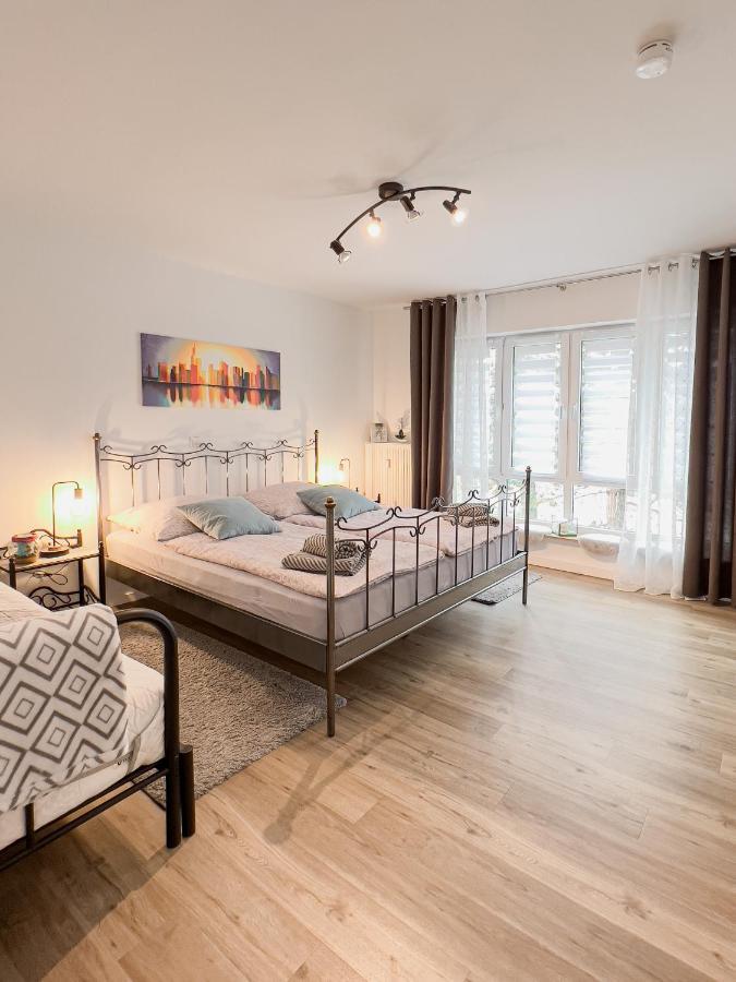 Schoene Helle & Gemuetliche Wohnung In Altstadtnaehe 埃尔福特 外观 照片